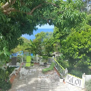  Séjour chez l'habitant Des Fleurs Guadeloupe